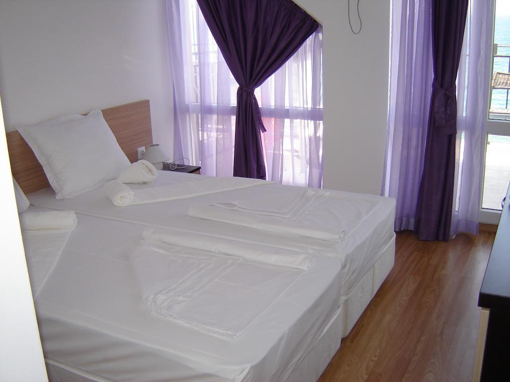 Villa Lazuren Bryag 2 Tschernomorez Zimmer foto